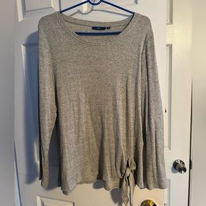 Apt 9, gray, size Large top.